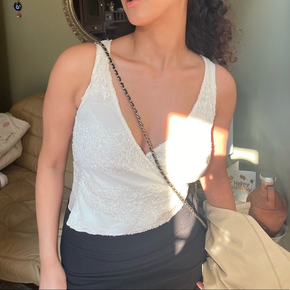 Asymmetrical Croptop - Picture 3 of 3